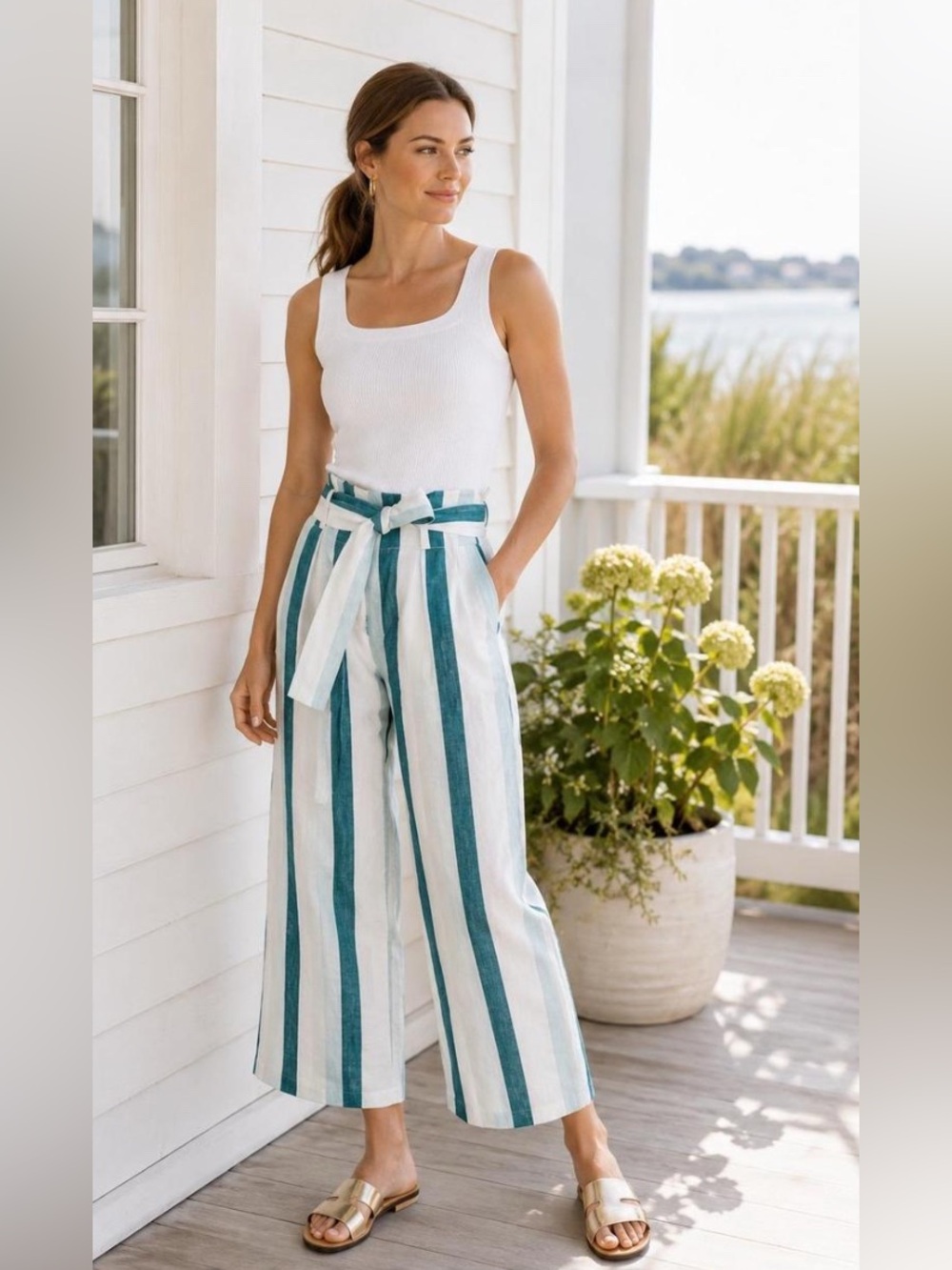 J. Crew - Women's Paper-bag linen pant in cabana stripe - Size 6 - Green & White